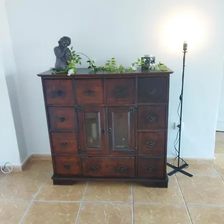 Tropical בית הארחה בנאלמדנה